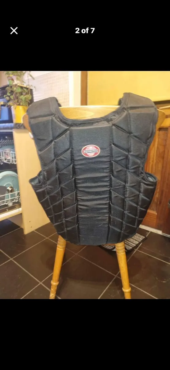 Horse riding body protector and helmet - Image 3
