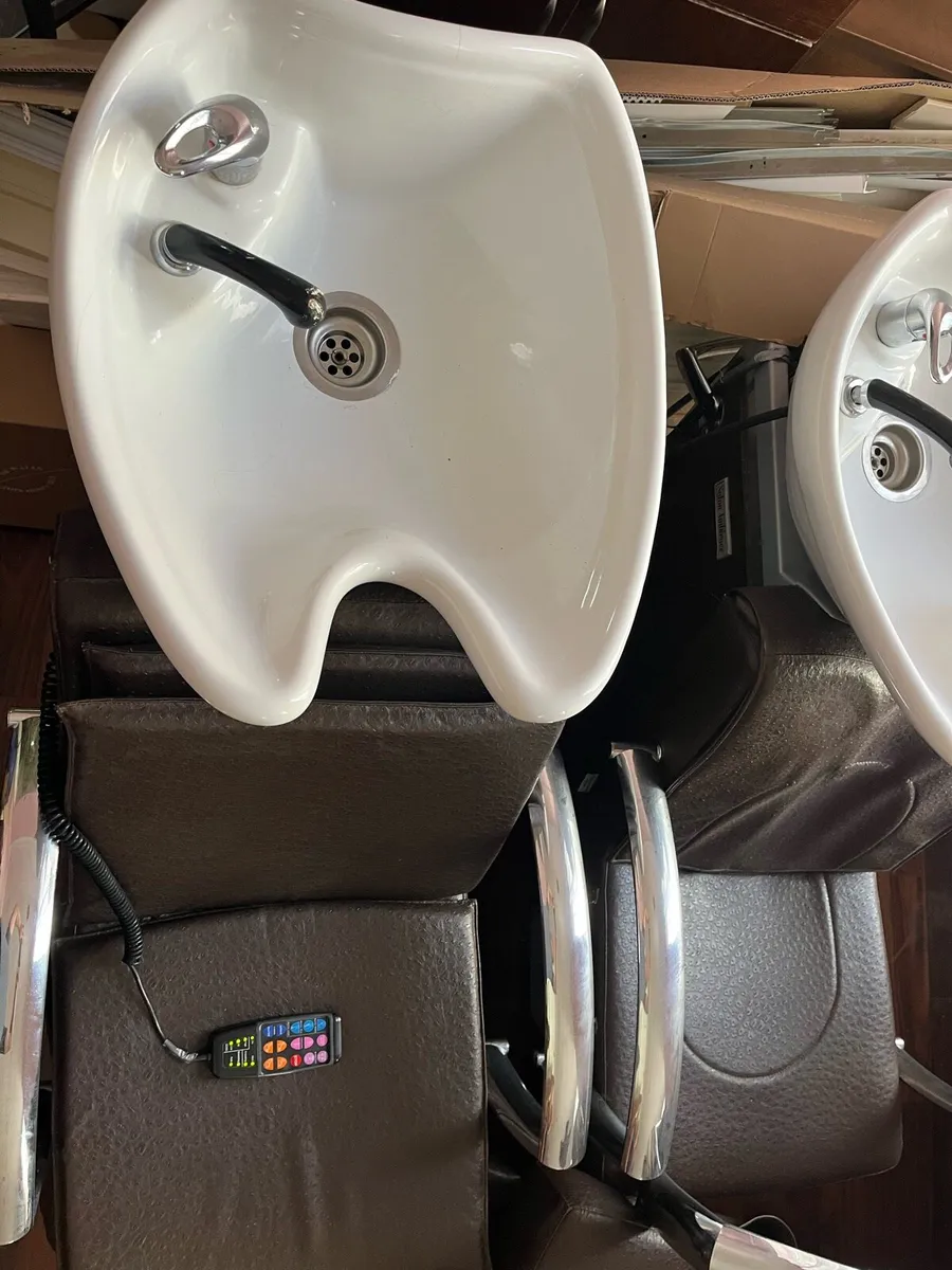 Hairdresser chairs - Image 2