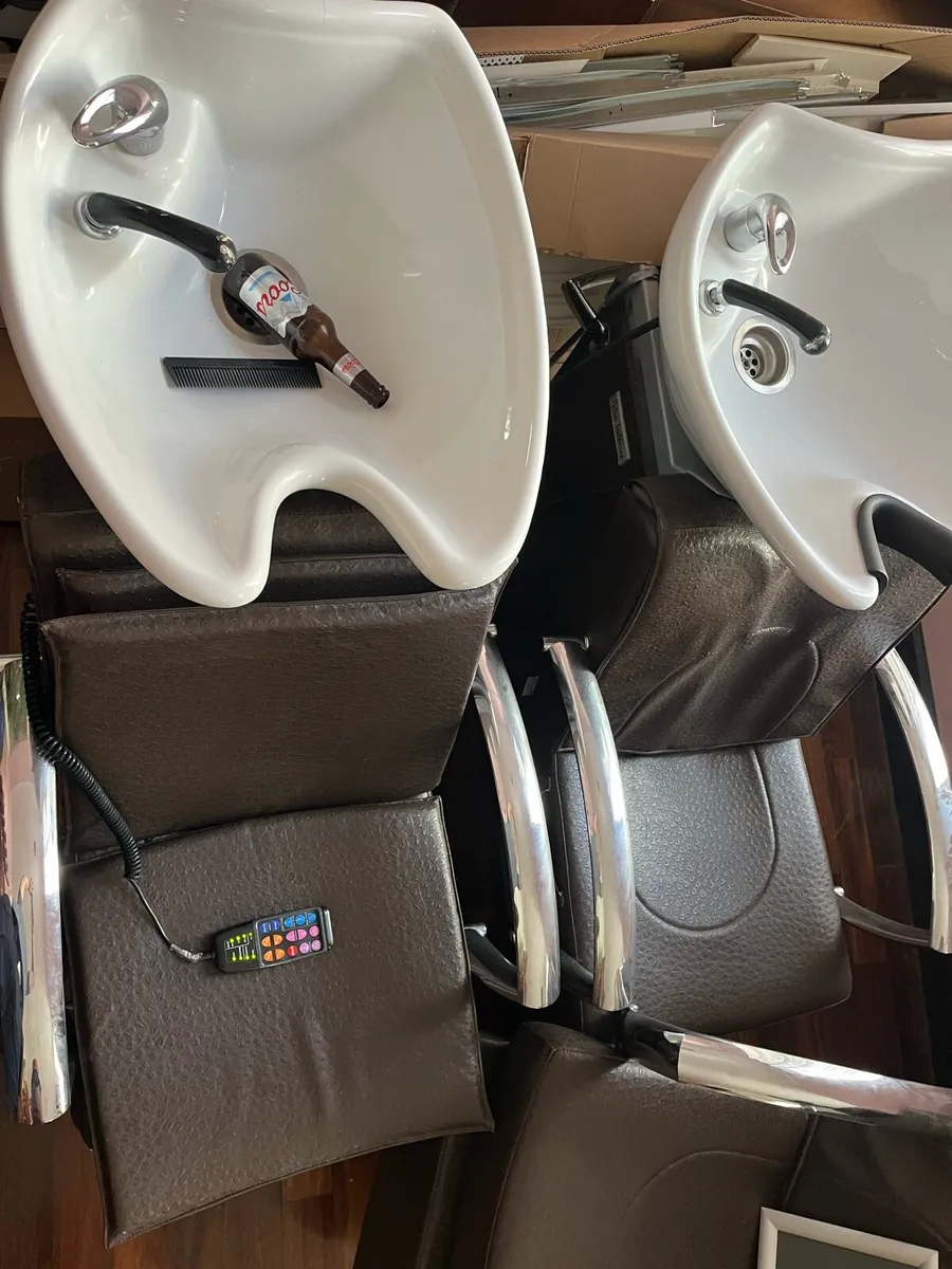 Hairdresser chairs - Image 3