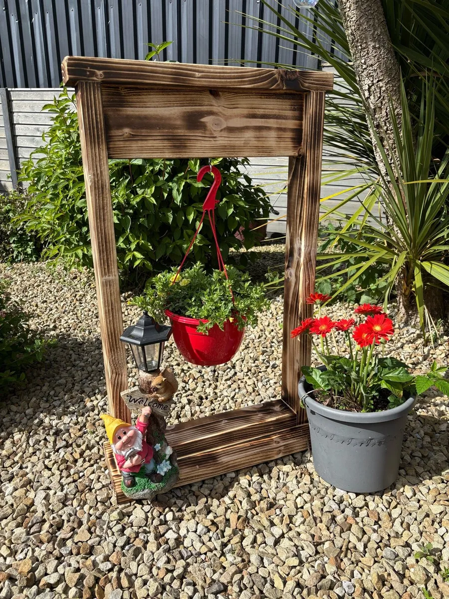 Hanging baskets - Image 2