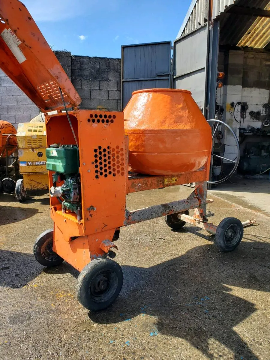 Belle cement mixer - Image 1