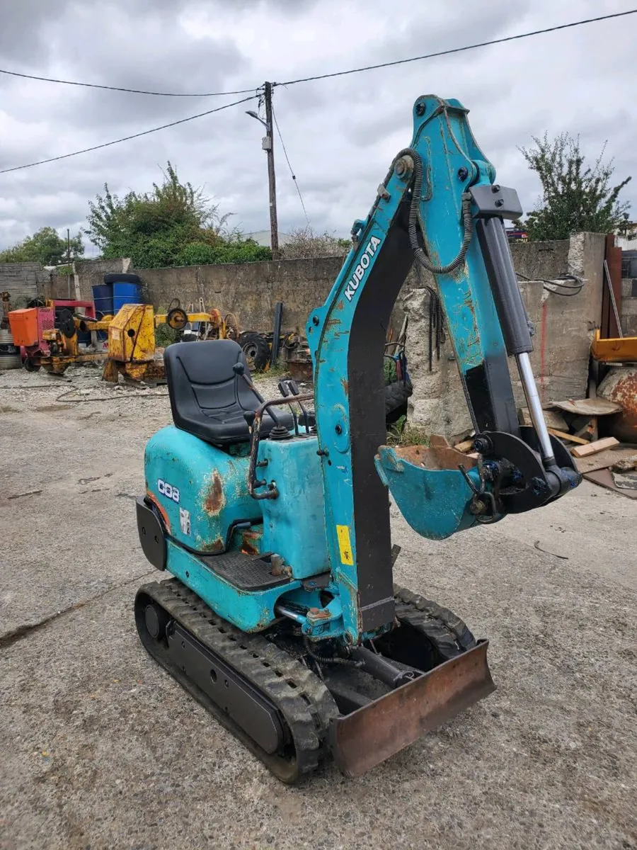 Kubota micro digger - Image 4