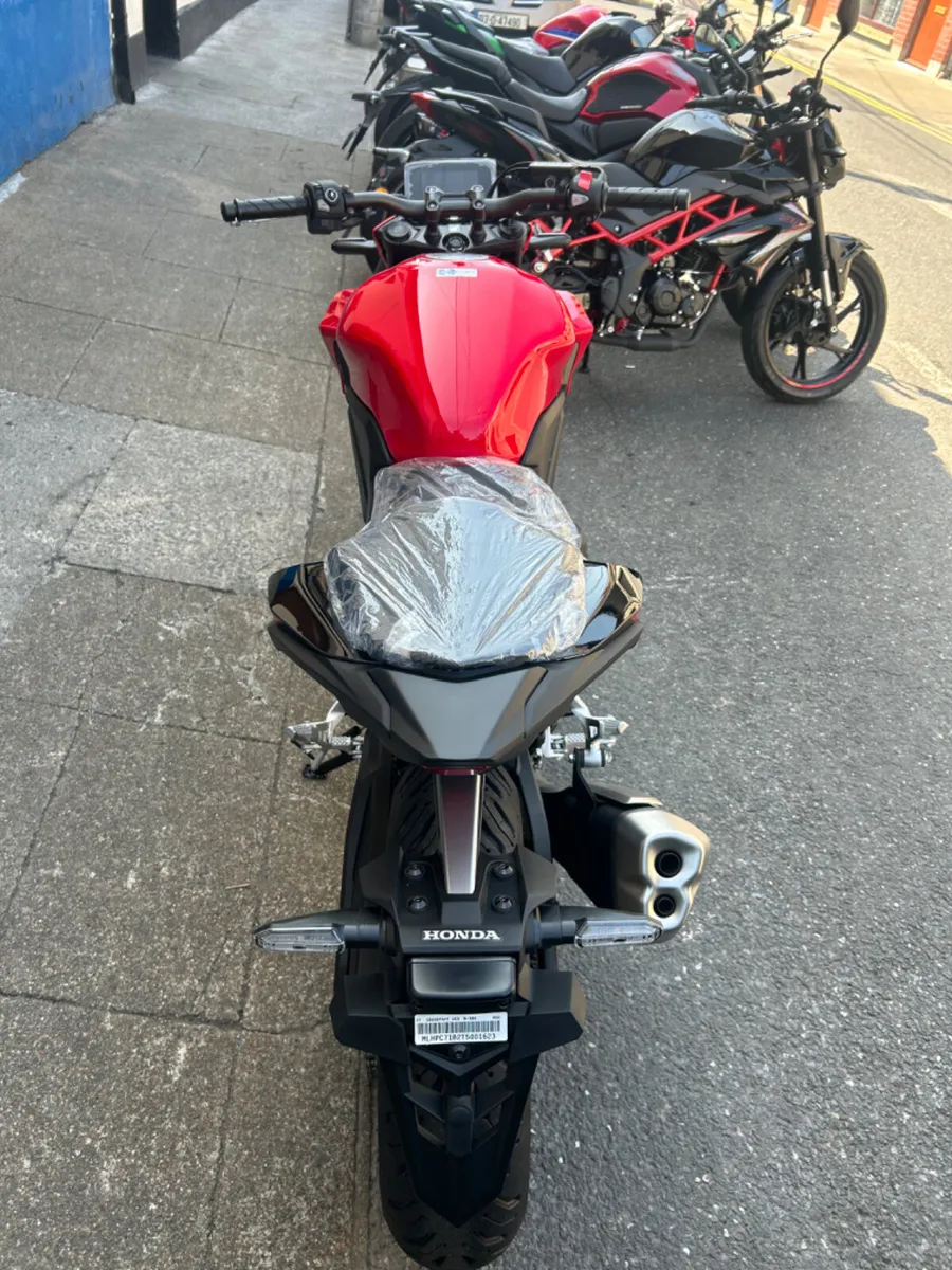 New Honda Hornet 500 E-Clutch *Special Offer* - Image 4