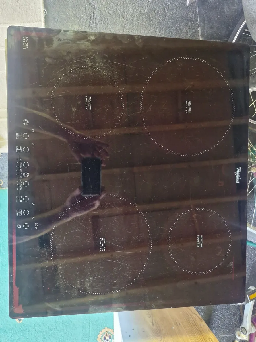 Induction hob and oven - Image 1