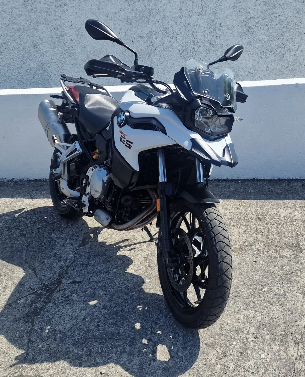 BMW F750 @ Doyles Athlone - Image 2