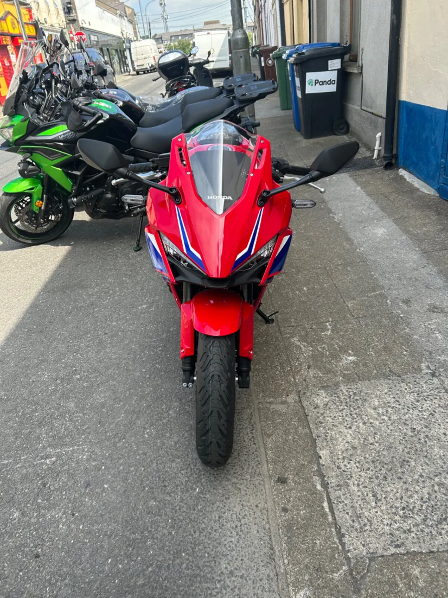 New Honda CBR 500R E-Clutch - Image 3