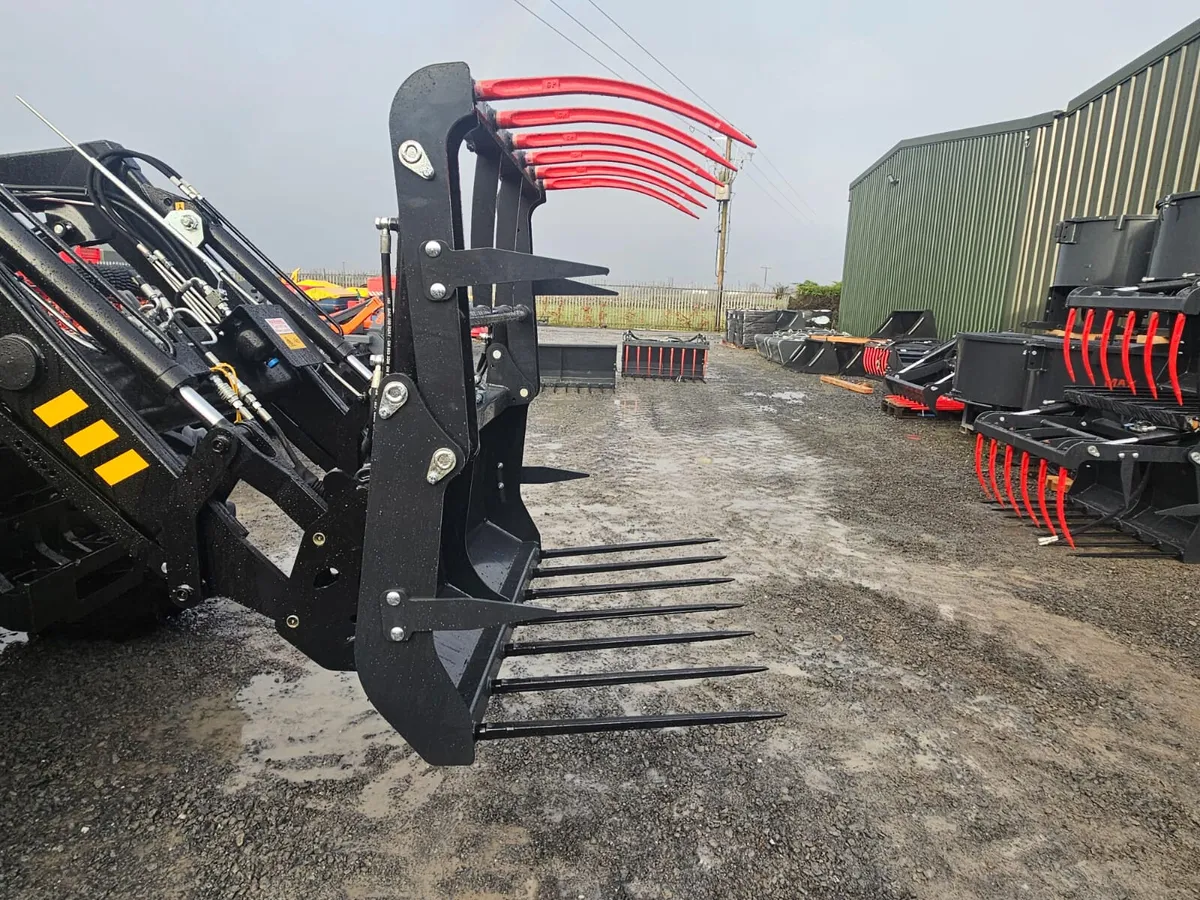 Rhino tine grab - Image 1