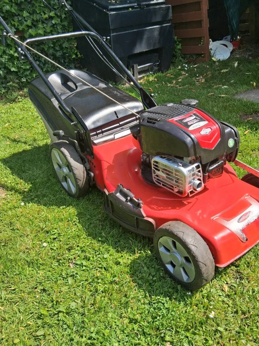 Castelgarden selfdrive mower as new . - Image 3