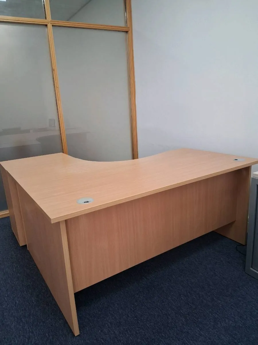 Office desks - Image 1