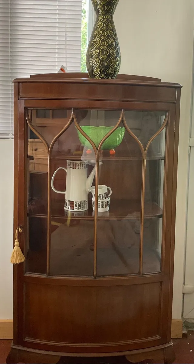 Rosewood bow front display cabinet - Image 3