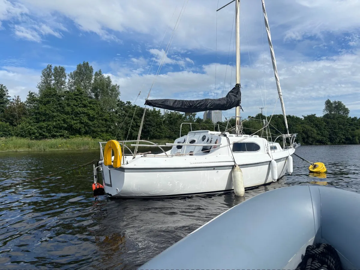 Yacht - Image 3