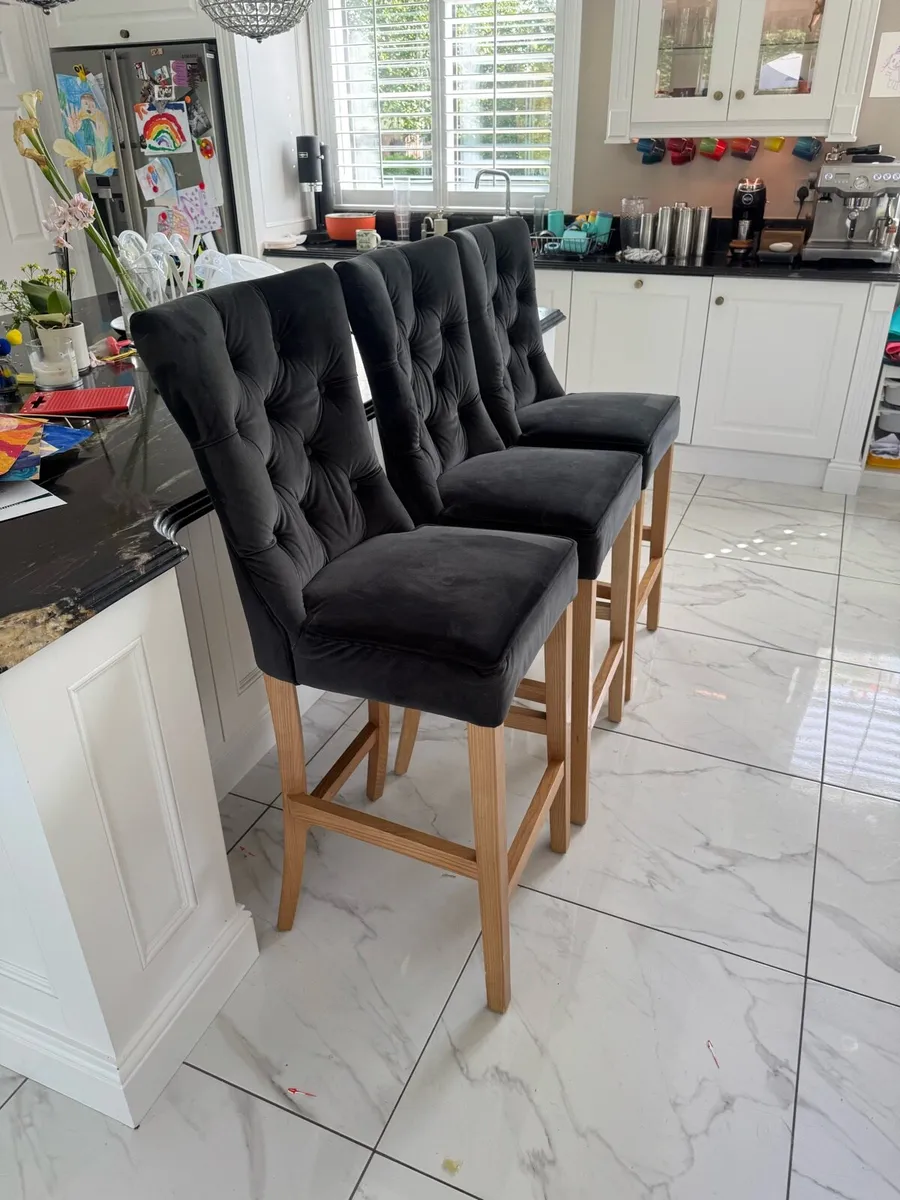 3 Charcoal/Oak Barstool Set - Image 4