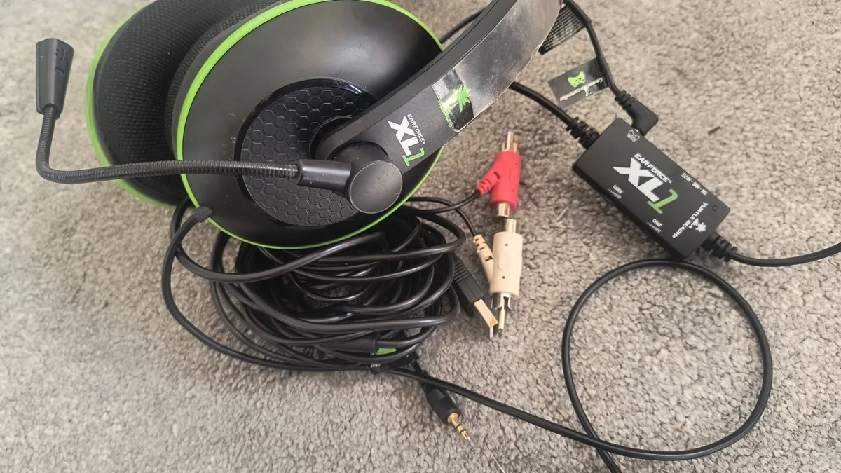 Headphones Over Ear gaming headset Xbox 360 - Image 1