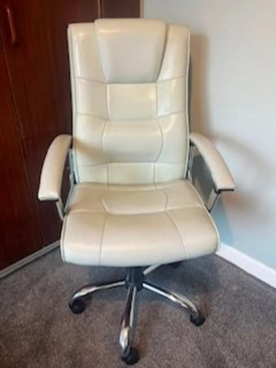 Office Chairs Grey or Black (3 In total-€65 each) - Image 1