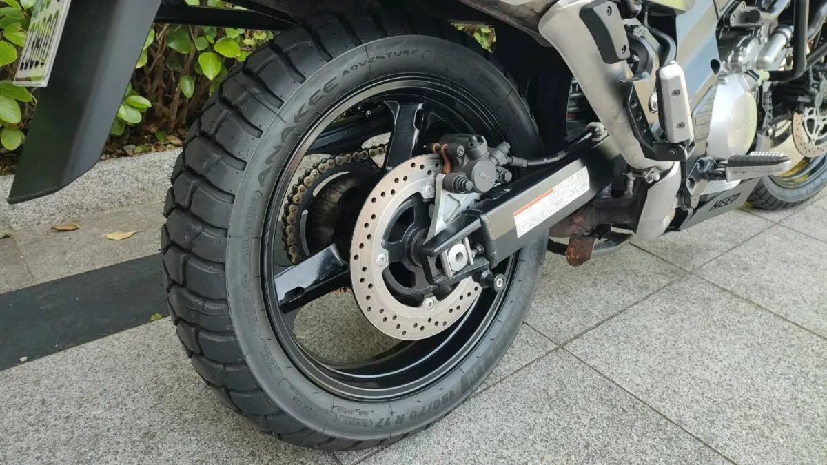 Suzuki V-Strom 1000 - Image 4