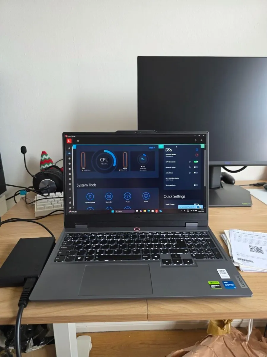 Lenovo LOQ 15IAX9 RTX 4050 i5-12450HX 24GB 1TB - Image 1