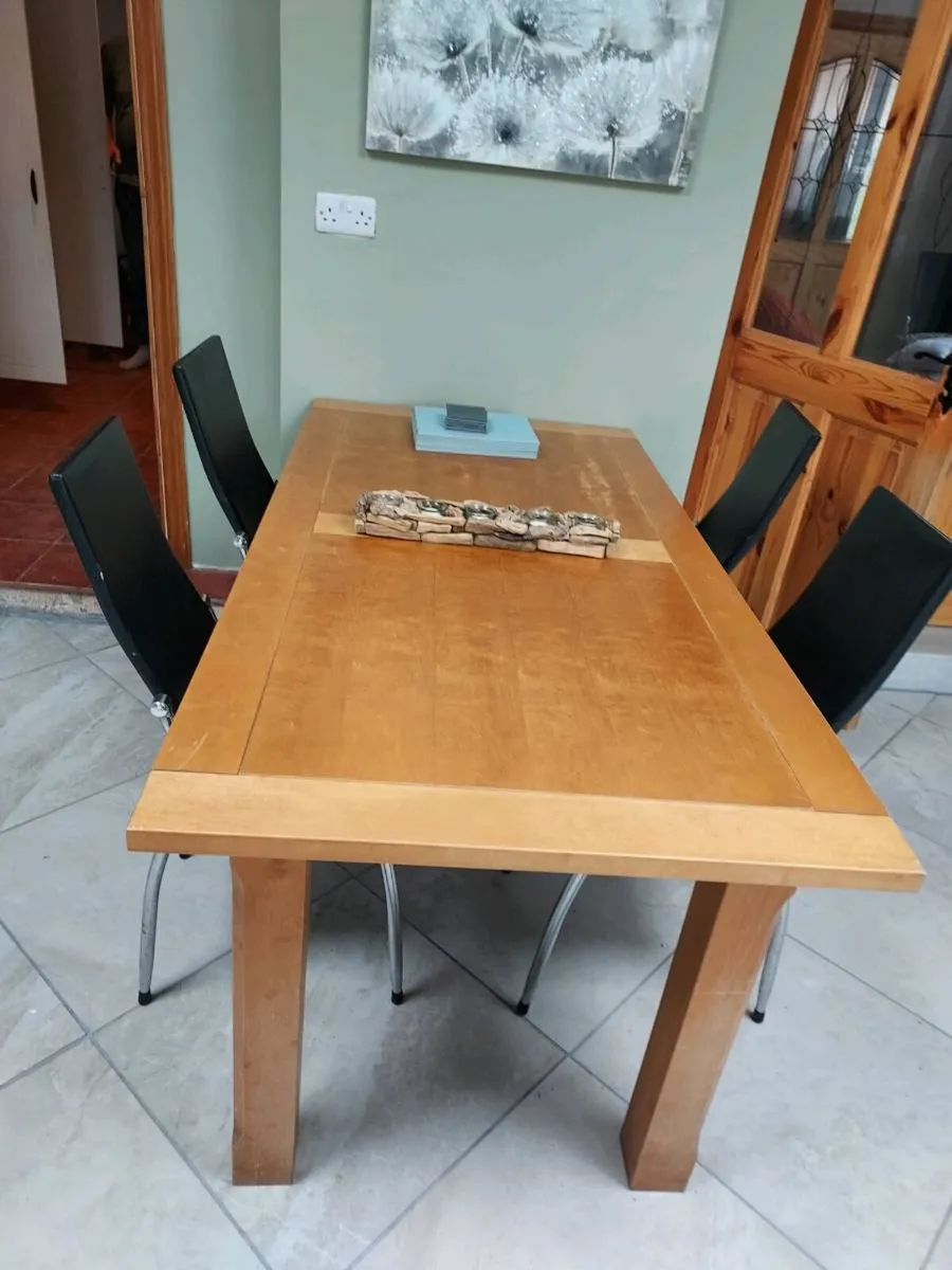 Kitchen Table and chairs - Image 2