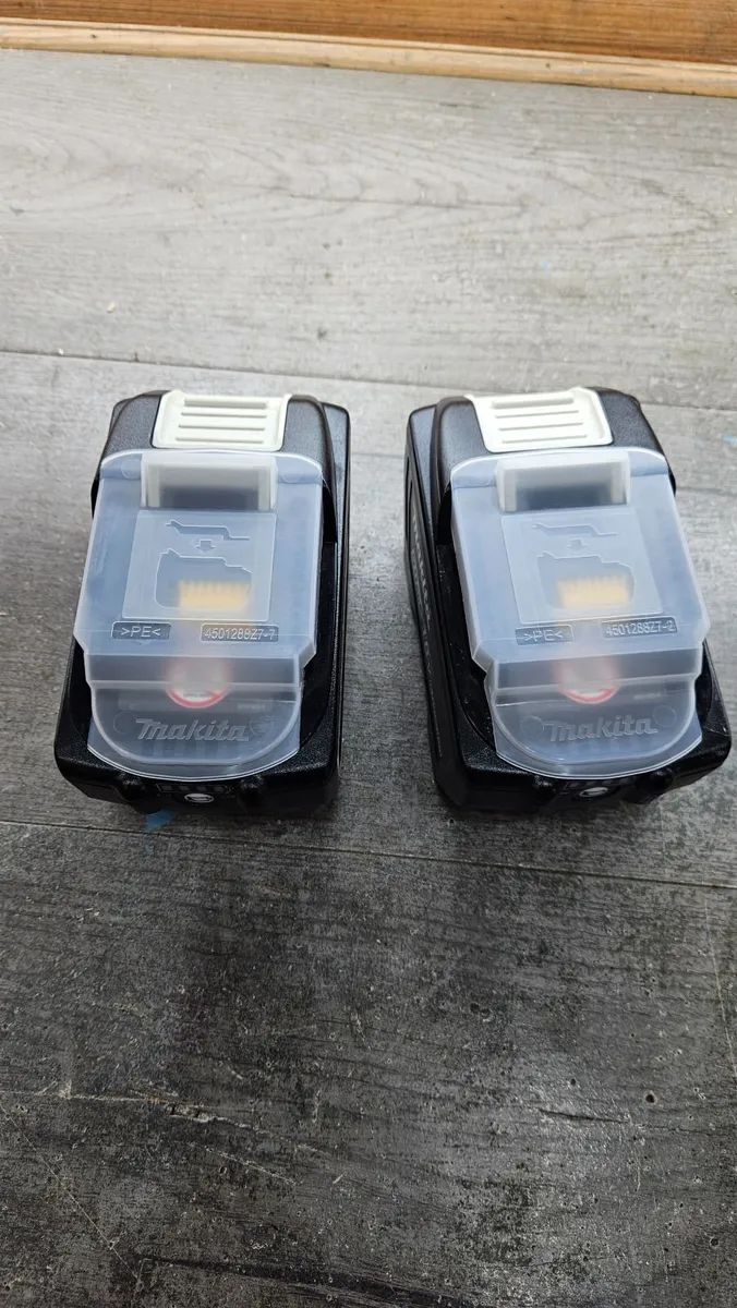 2 Makita 18V 9ah batteries - Image 1