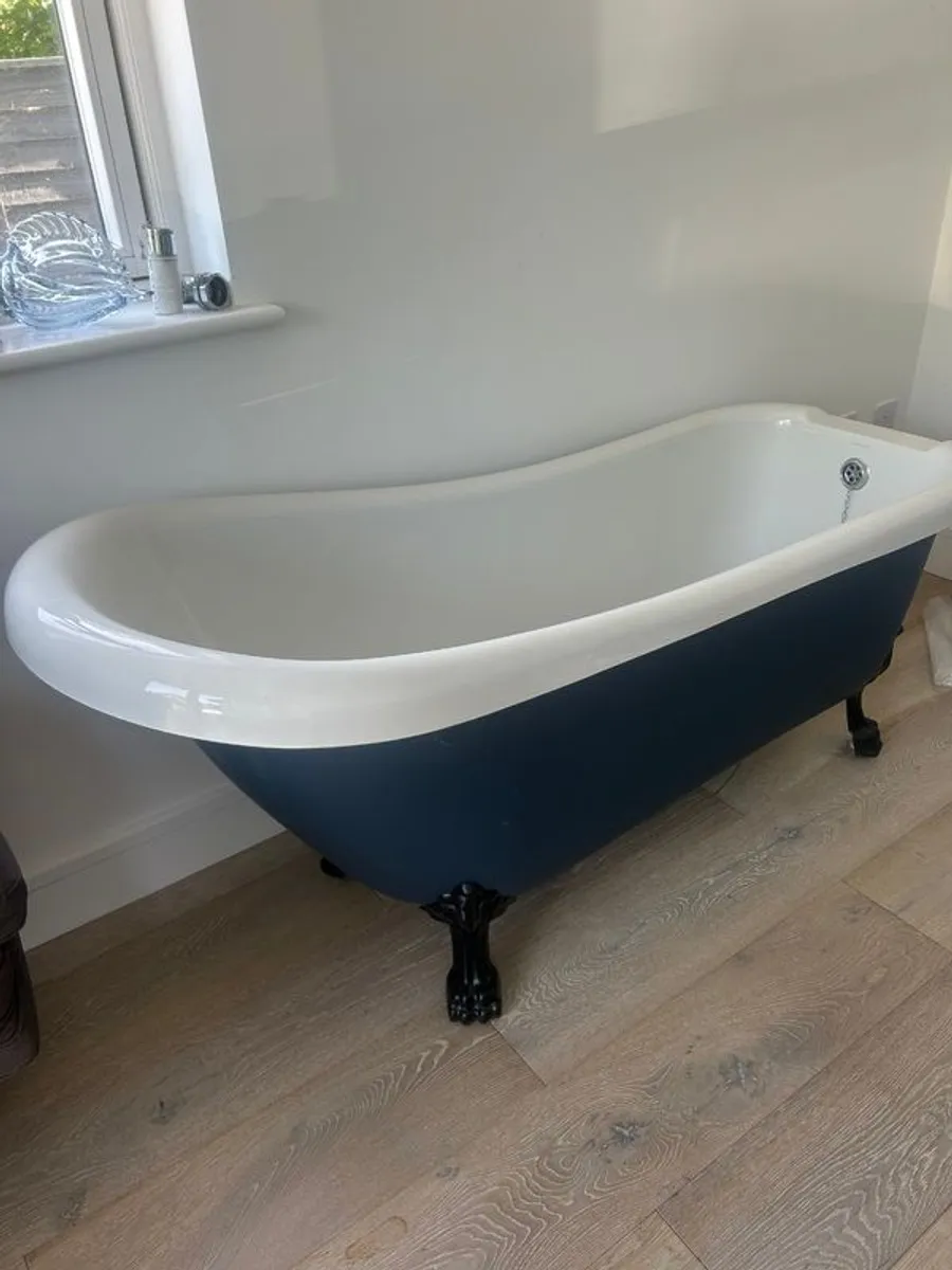Free standing bath - Image 1