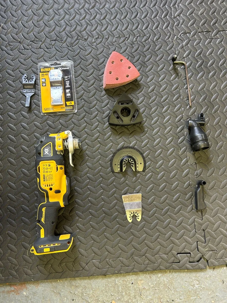 DeWALT multi tool - Image 1