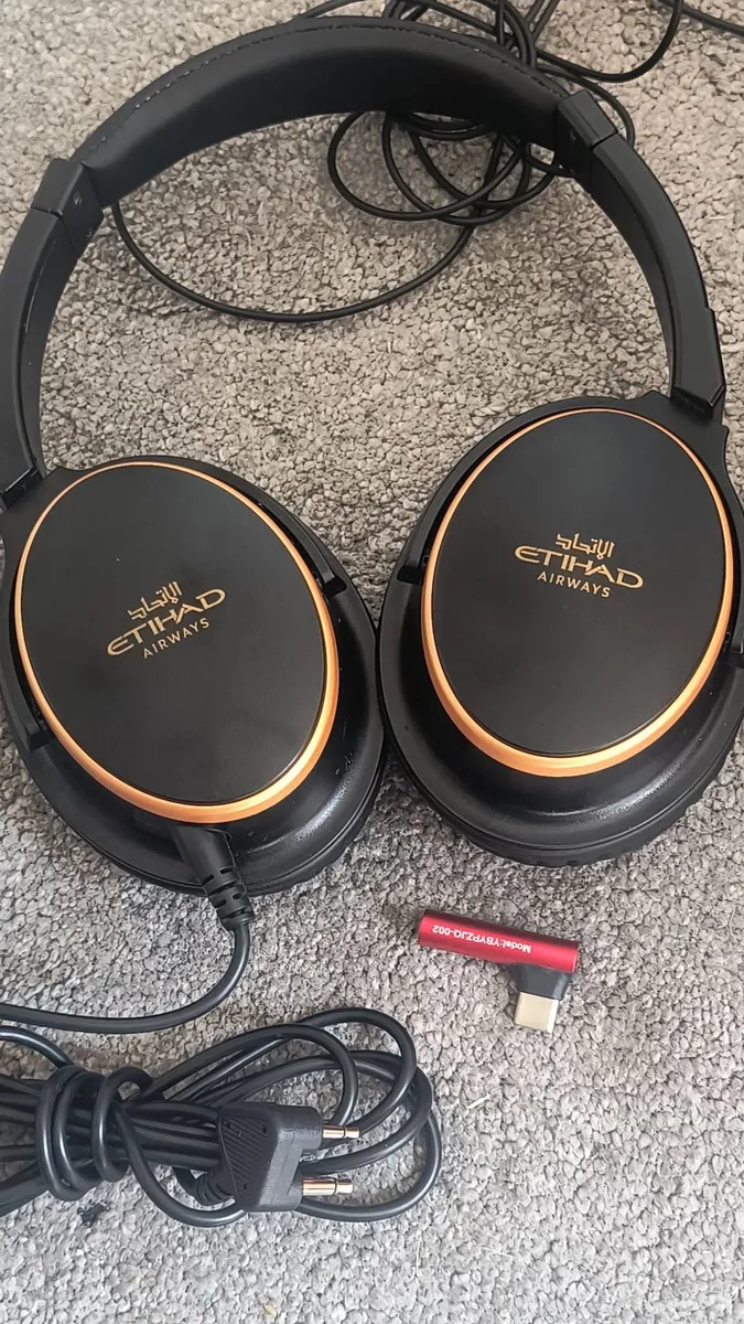 Stereo 3.5 mm headphones tape-c connector. - Image 3