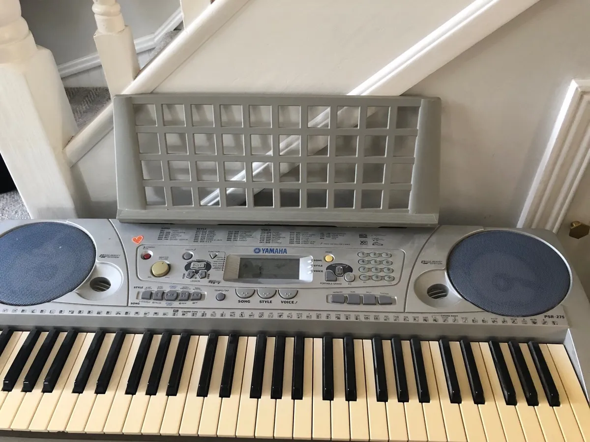 Yamaha keyboard - FREE - Image 4