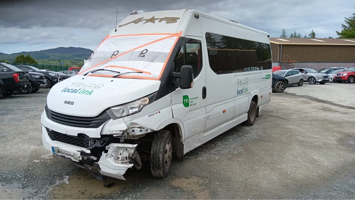 2019 Isuzu Daily 19 Seater driving - Image 1