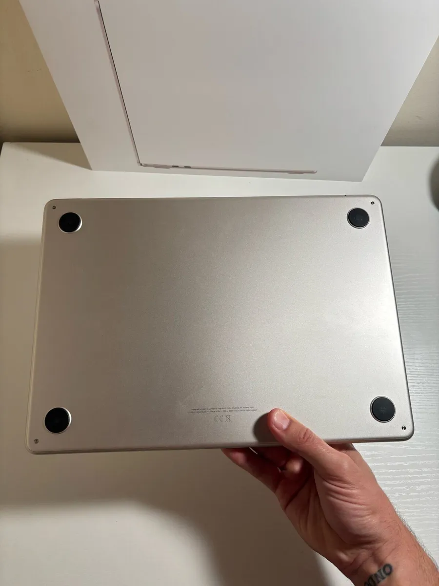 Apple MacBook Air 13" M5 – 16GB - Image 3