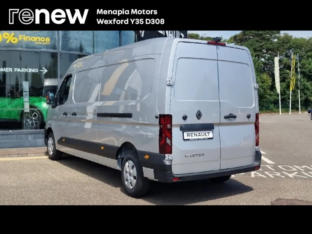 Renault Master LM35 130 Start + Retail Pack - Image 3