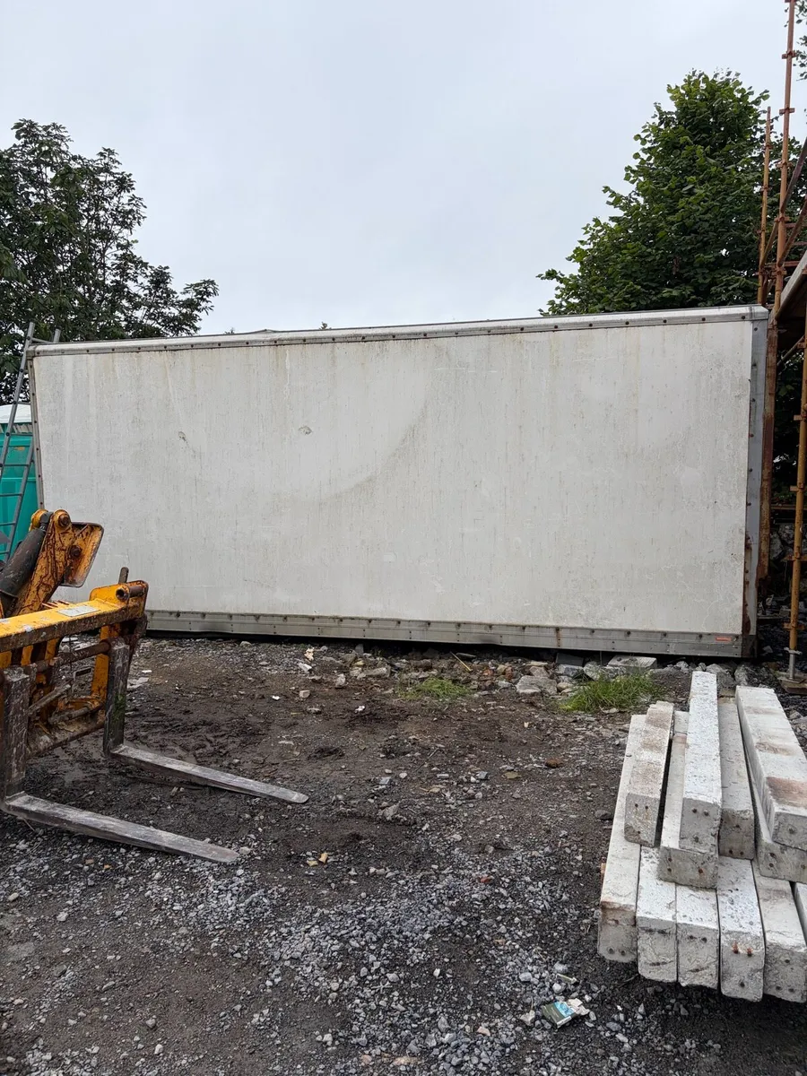 20ft Insulated Truck Body Ideal Canteen Dry Store - Image 2