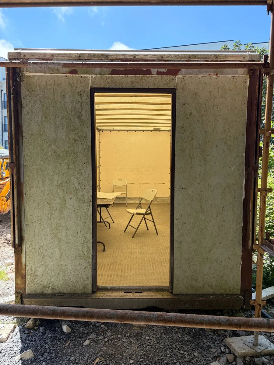 20ft Insulated Truck Body Ideal Canteen Dry Store - Image 4