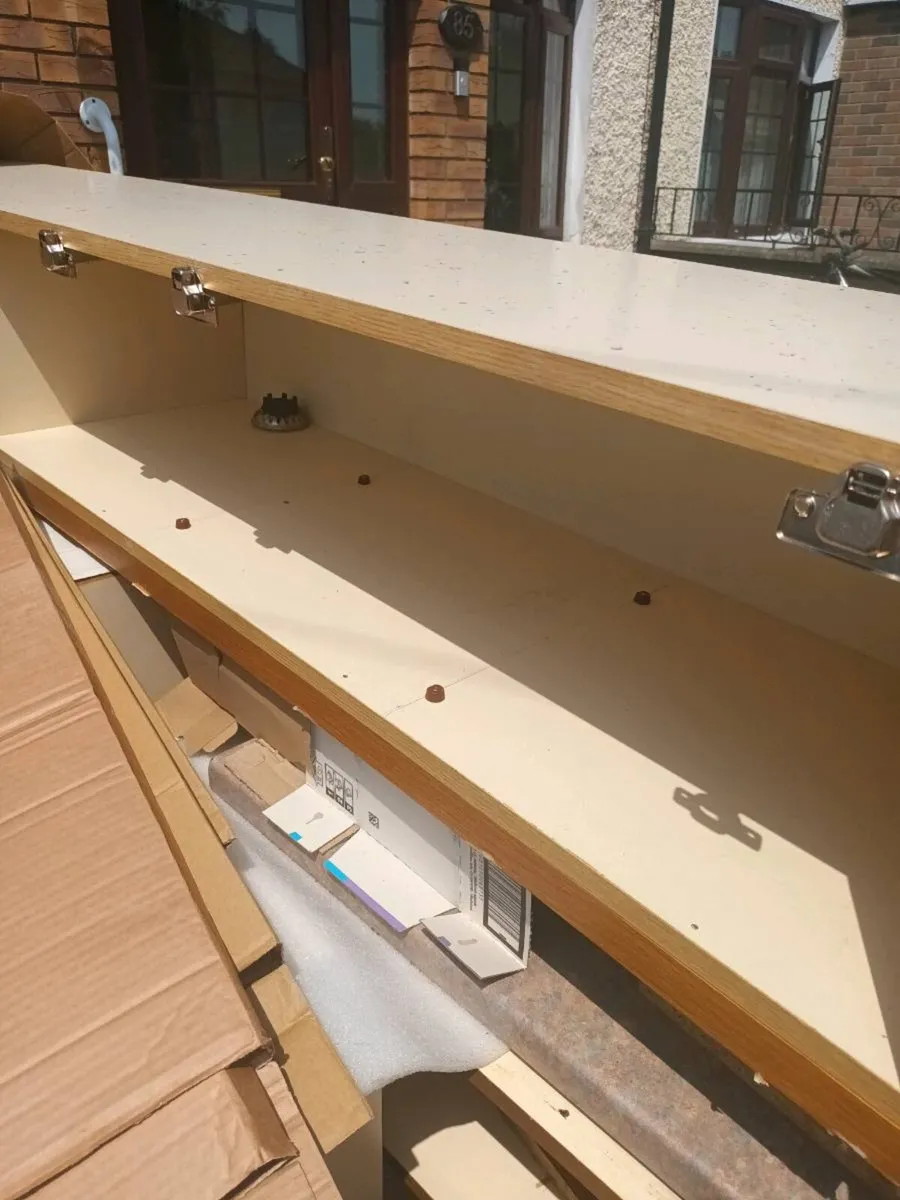 Kitchen Unit - Free to take away - Image 3