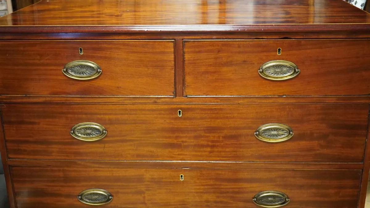 Large Victorian Mahogany Chest of Drawers - Image 4
