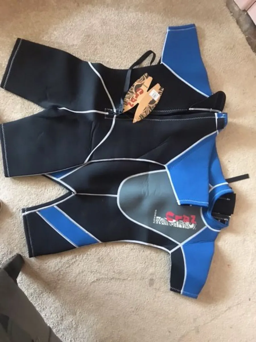 Kids wet suits - Image 2