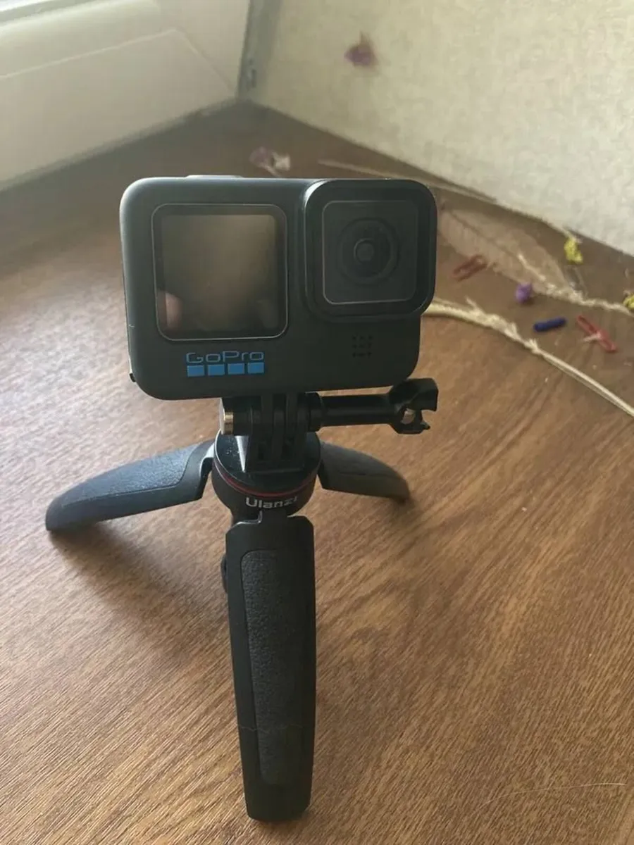 GoPro Hero 10 Black - Image 1