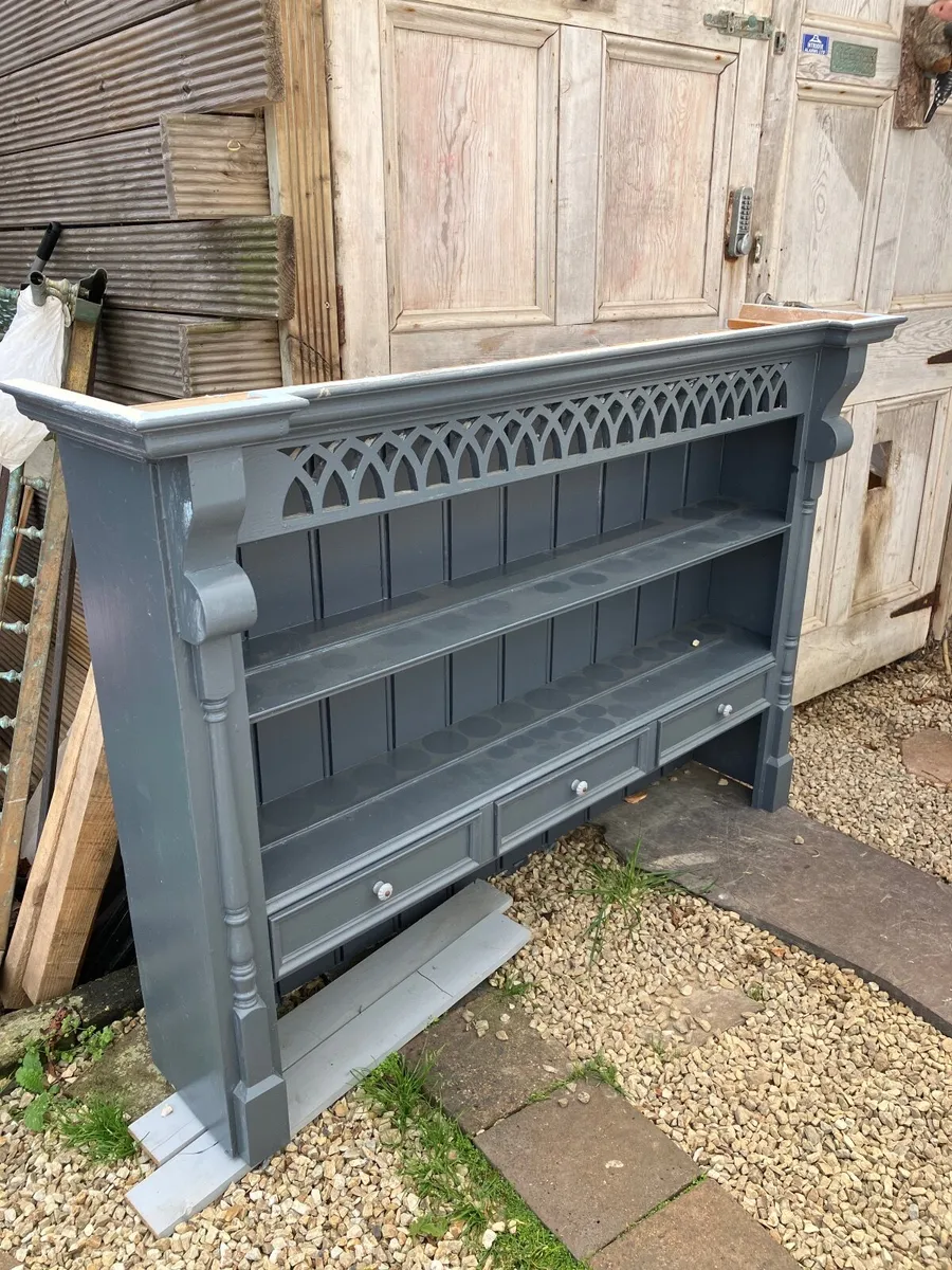 Kitchen dresser - Image 1