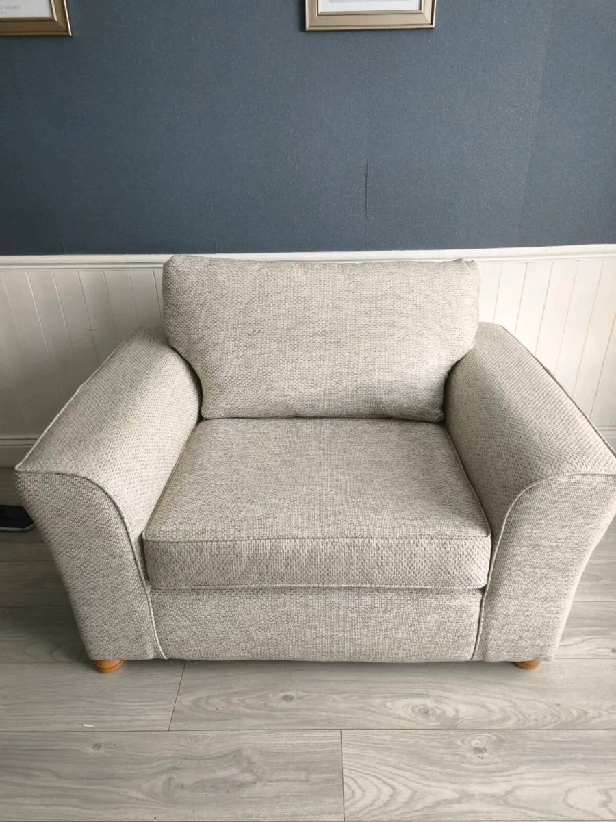 Cuddler sofa chair - Image 1