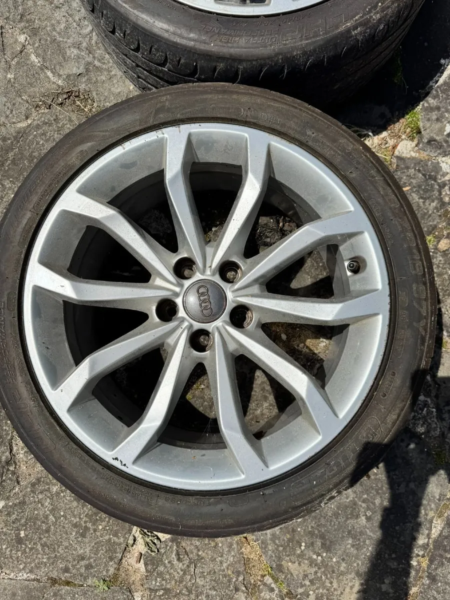 Audi S4/A4 Genuine OEM 18 inch alloys x4 8W0601025 - Image 1