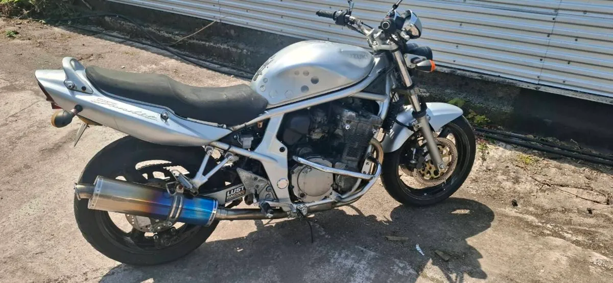 2005 bandit 600cc (parts or repair) - Image 3