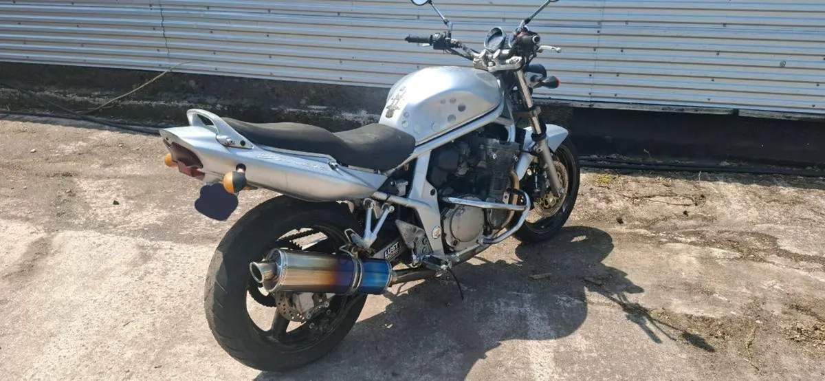 2005 bandit 600cc (parts or repair) - Image 1