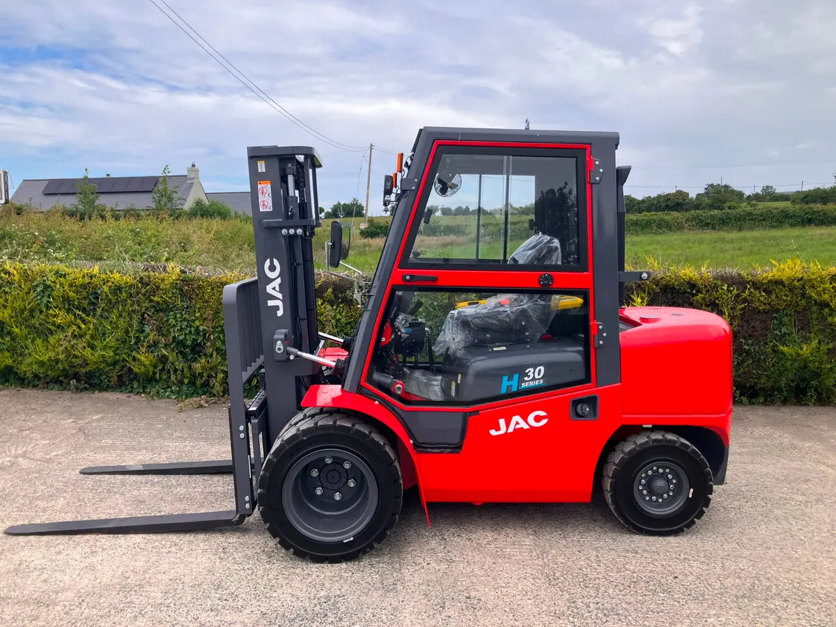 New 2026 JAC 3000kg Forklift **Online Auction** - Image 3