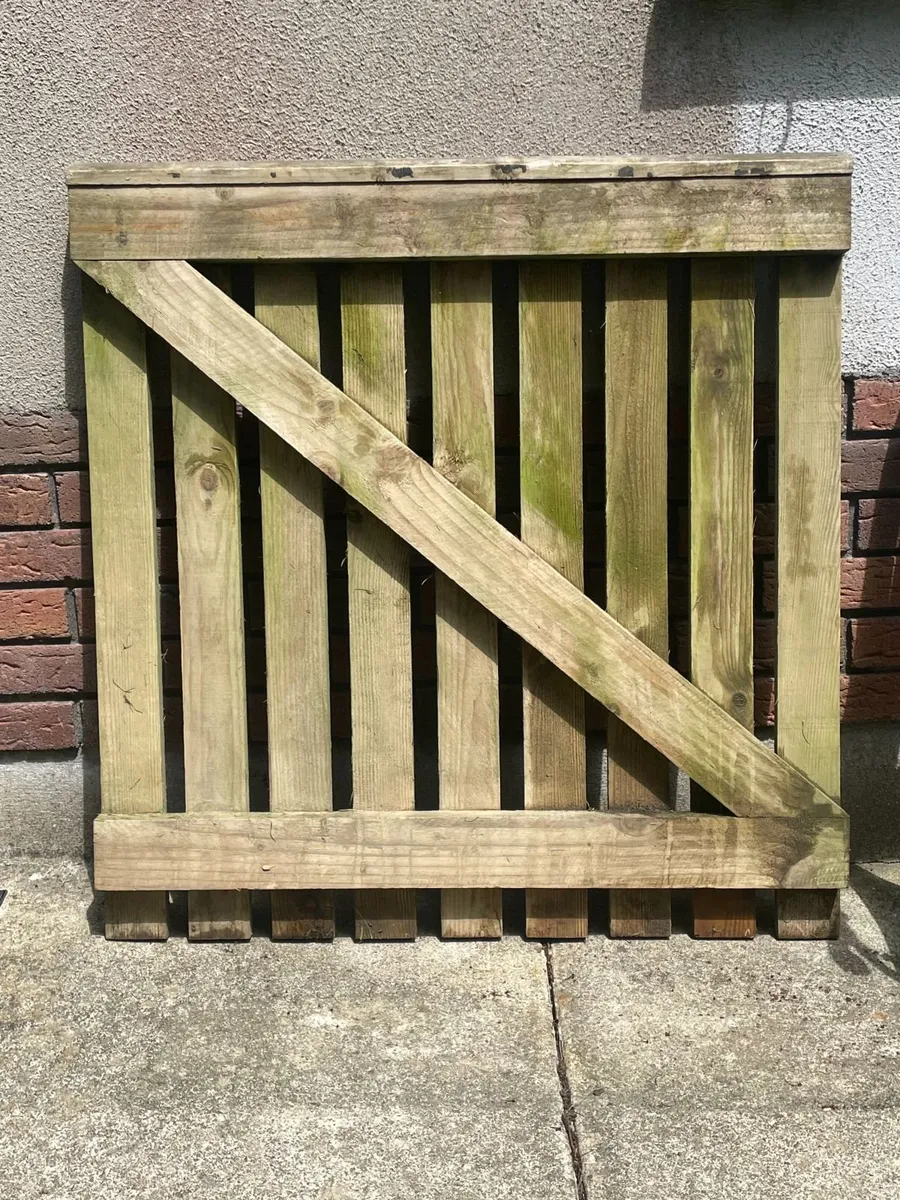 Rustic wooden gate pressure-treated 3ftx3ft approx - Image 2