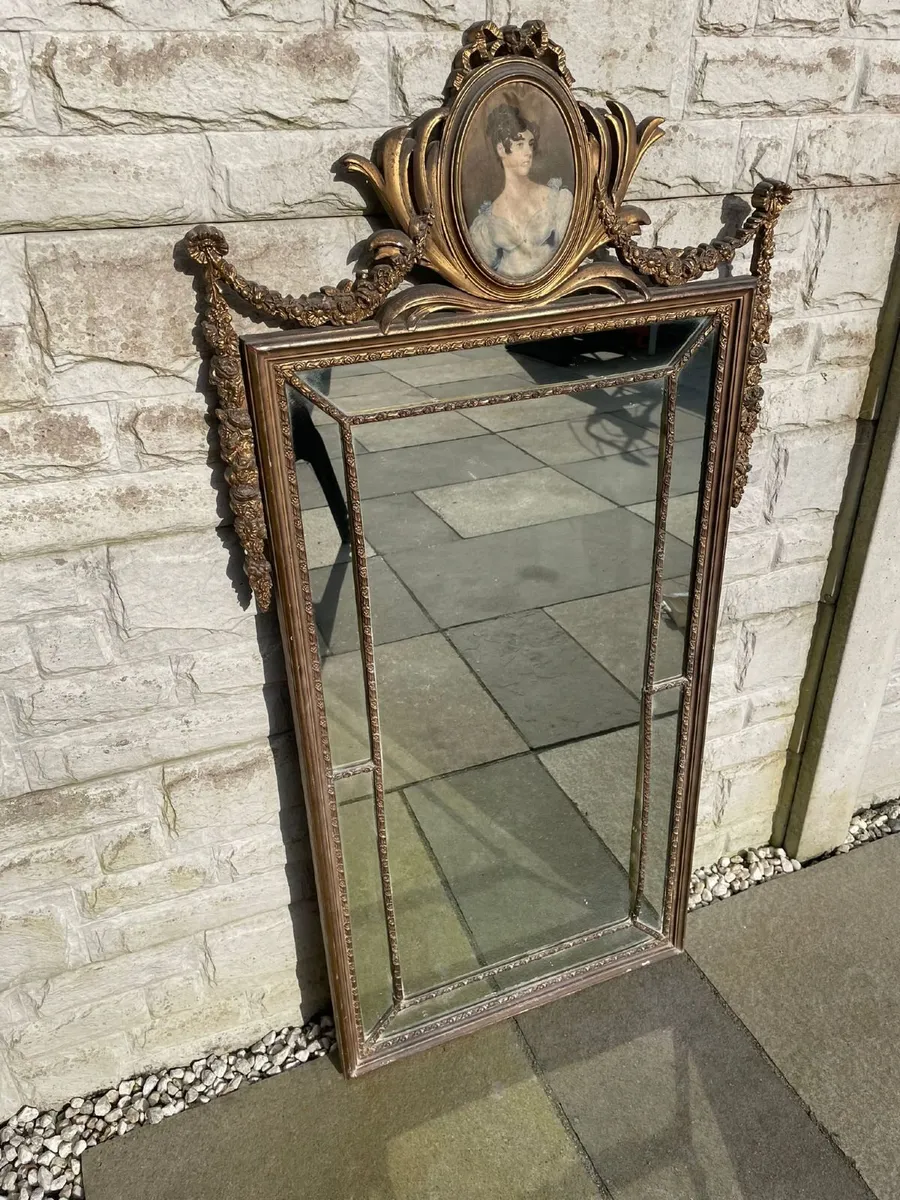Rare Antique Gilt Mirror with Regency Portrait - Image 1