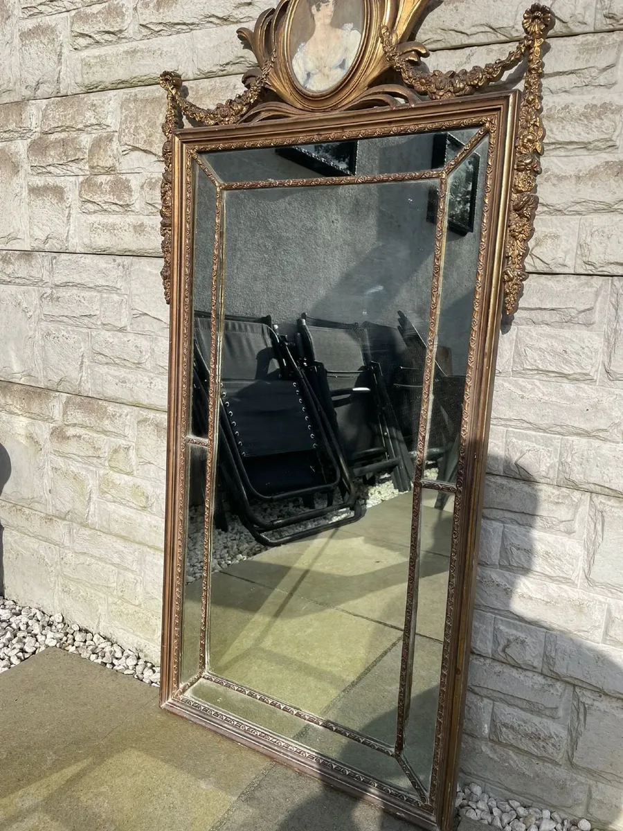 Rare Antique Gilt Mirror with Regency Portrait - Image 4
