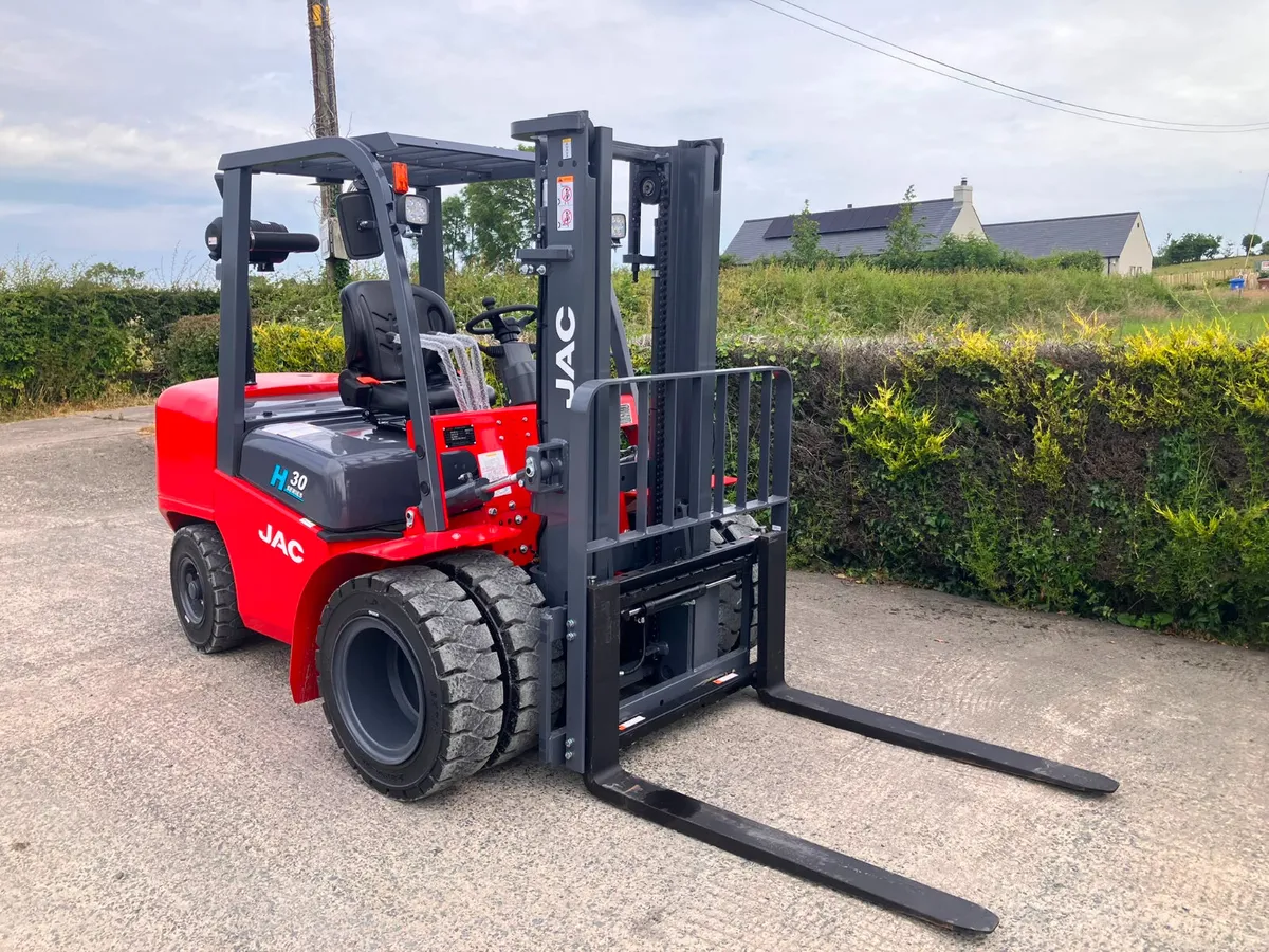 New JAC Twin Wheel Forklift **Online Auction** - Image 1