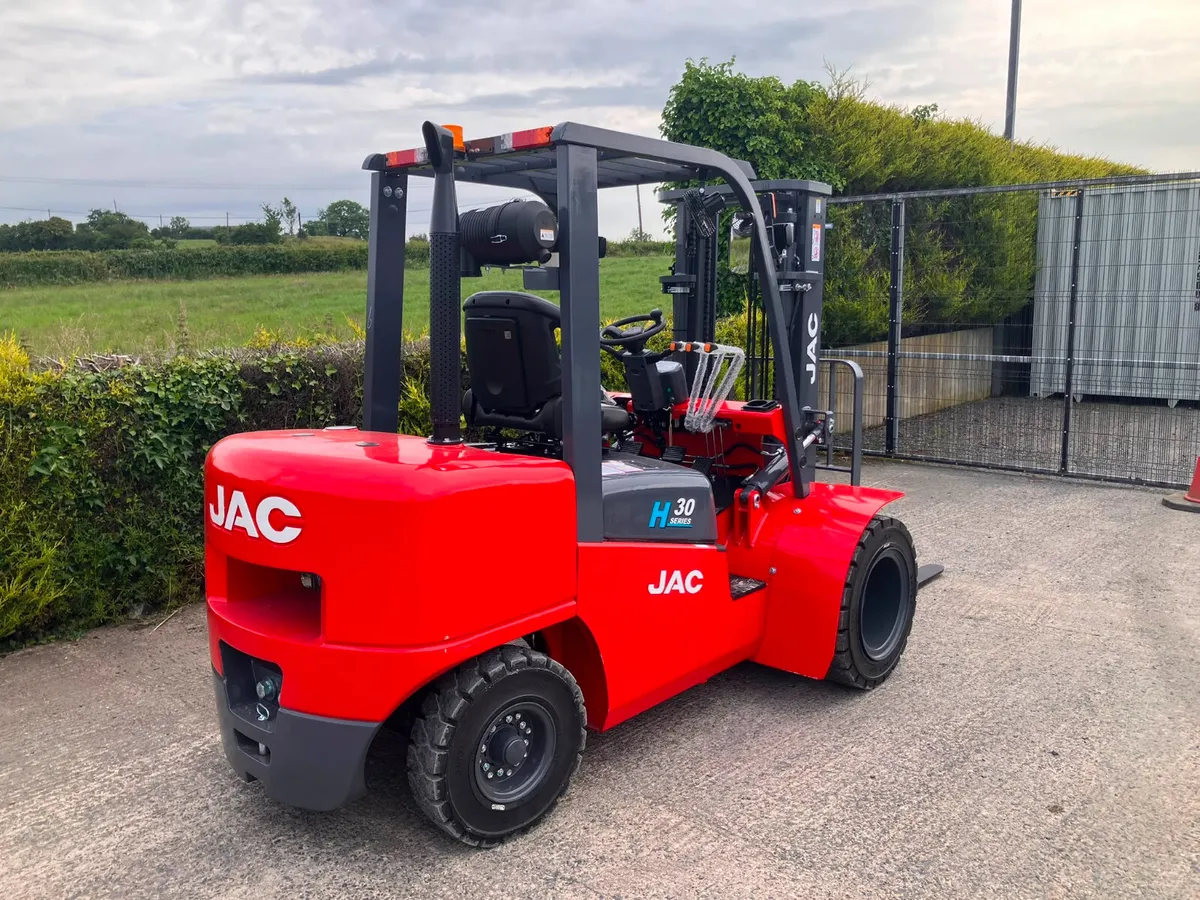 New JAC Twin Wheel Forklift **Online Auction** - Image 4