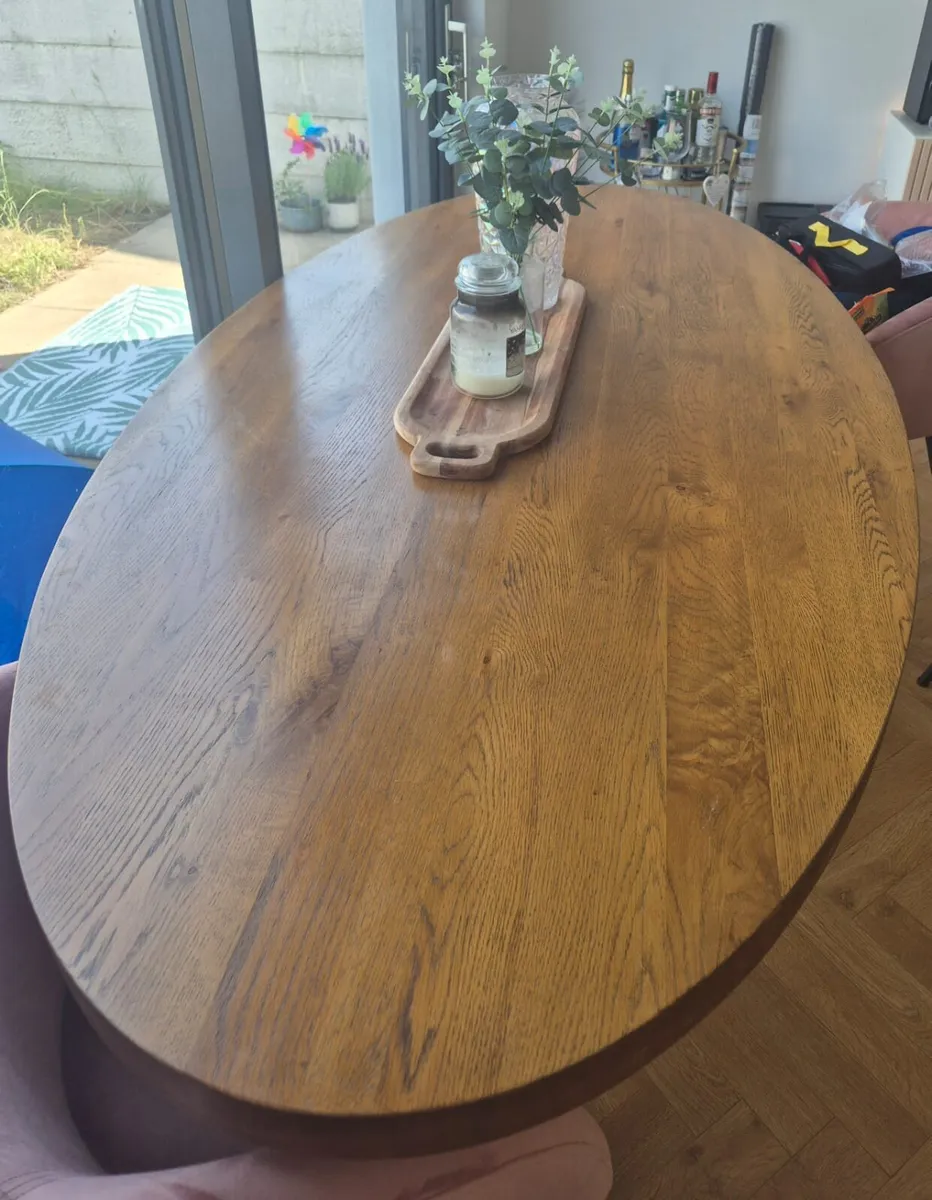 Dining table - Image 2