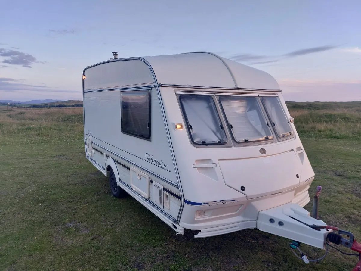 2 BERTH CARAVAN - Image 1