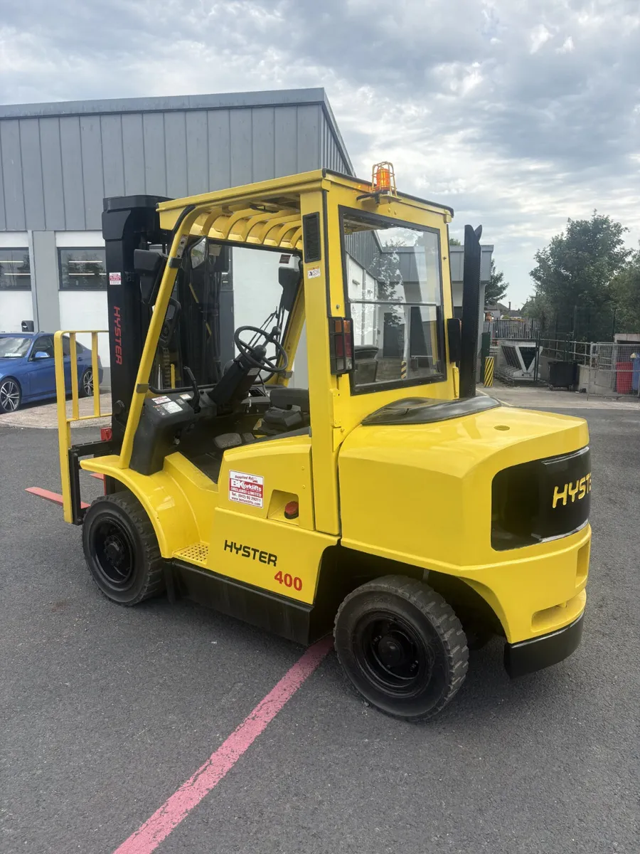 Hyster H4.0XM Forklift - Image 3