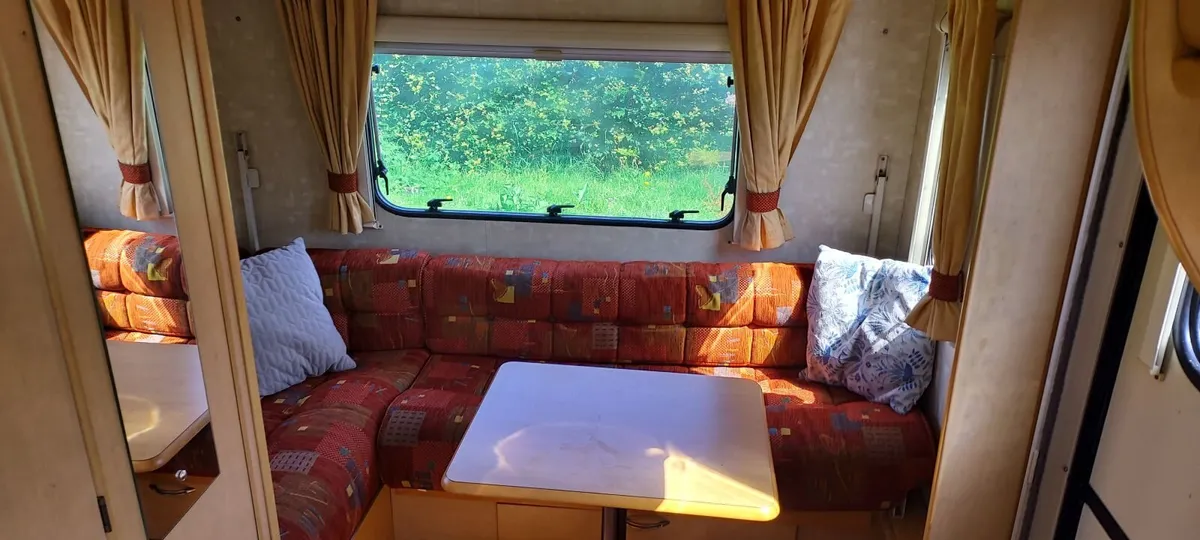 Caravan - Image 4